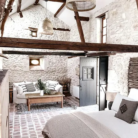 Domaine De Pragelier, Le Bed and breakfast
