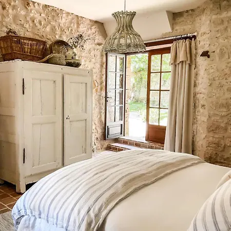 Domaine De Pragelier, Le Cottage Couette-café 3*